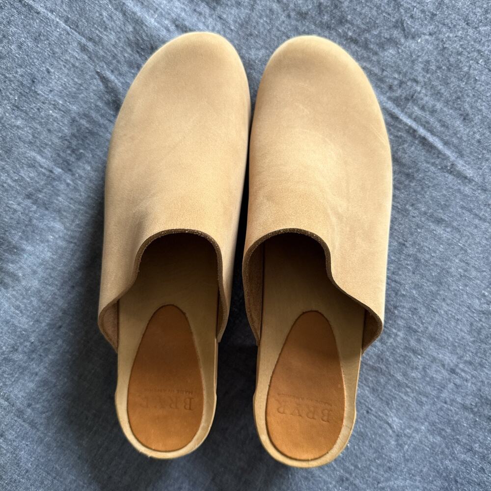 Bryr Nude Leather Clogs 41 EUC